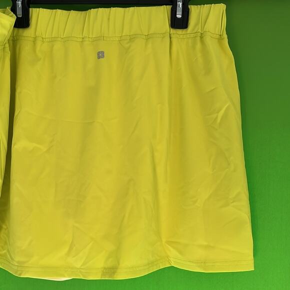 NIC+ZOE Tech Stretch Faux Wrap Skort in Tennis Ball Green Size XL - Picture 4 of 5